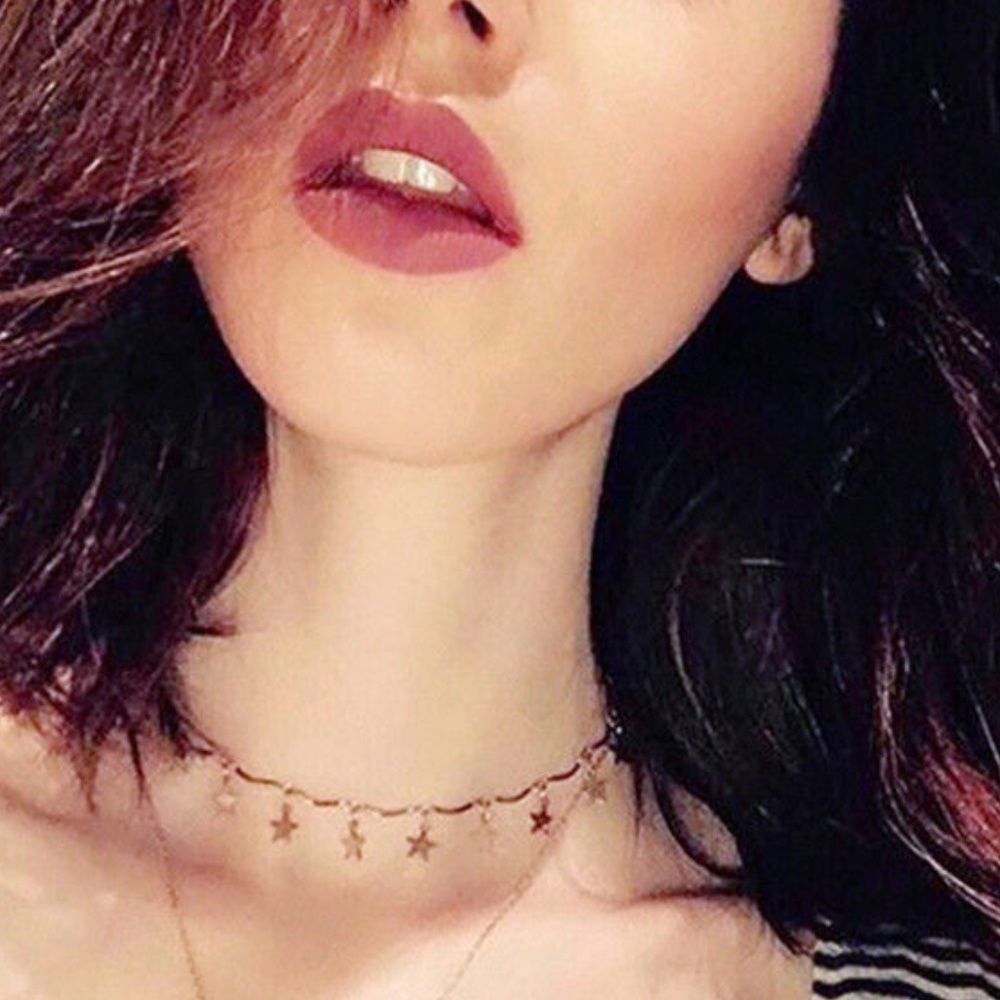 Simple Gold Tiny Star Choker Chain Necklace - Picture 1 of 6